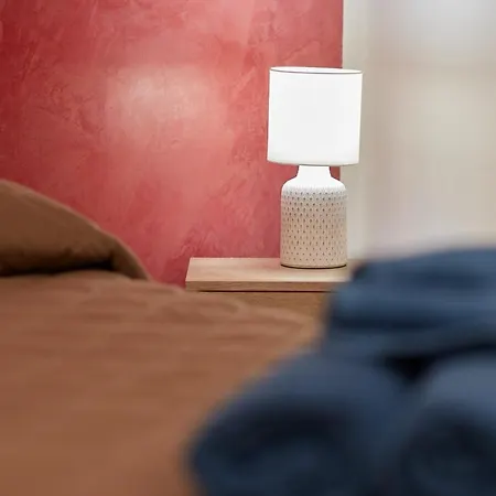 招待所 El Volt 3*