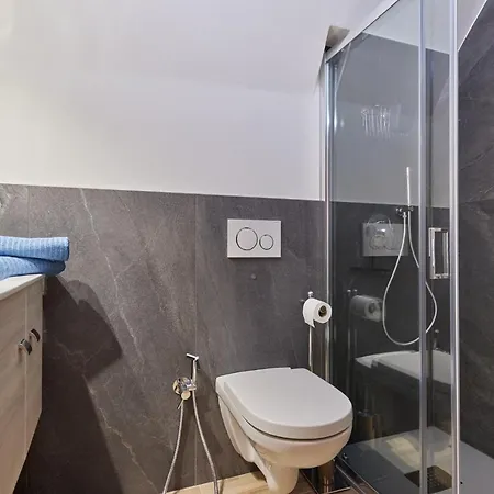El Volt Guest house
